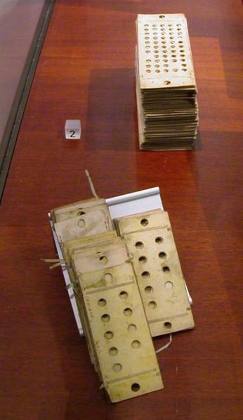 Les cartes perforées de Charles Babbage